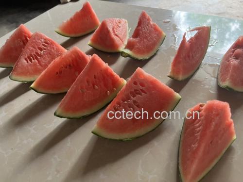 西瓜保鲜膜包裹示意图