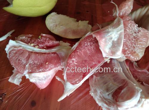 柚子切开露出果肉