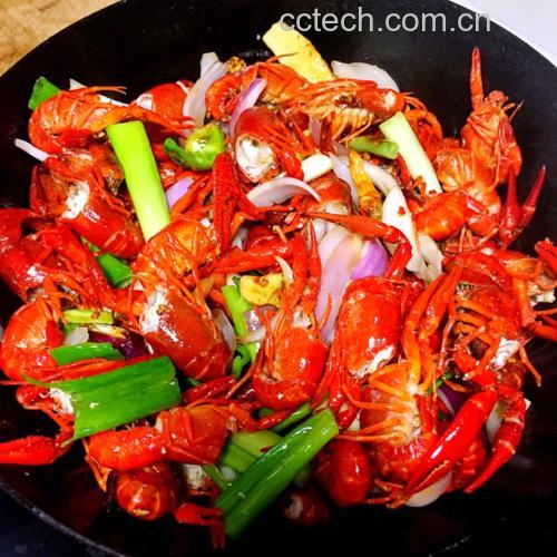 小龙虾烹饪特写