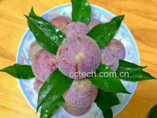 小脆红李子摆盘展示