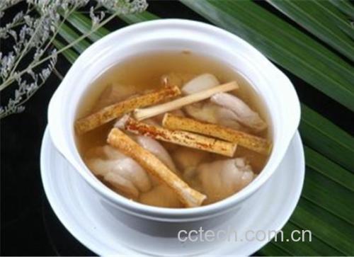 鸡肉炖核桃成品图