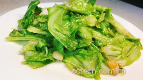 牛肉炒油麦菜成品特写