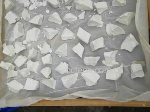 粉葛切片与干燥过程