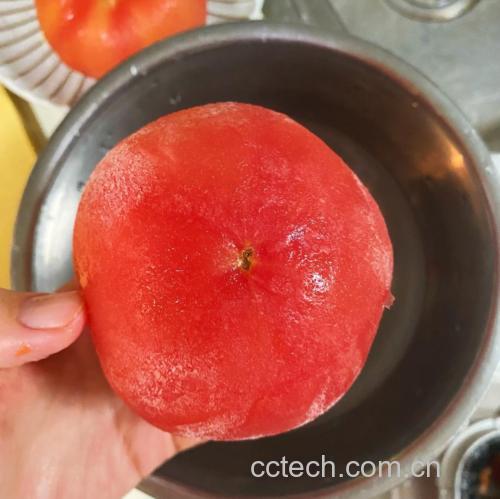煮熟去皮西红柿制作过程图