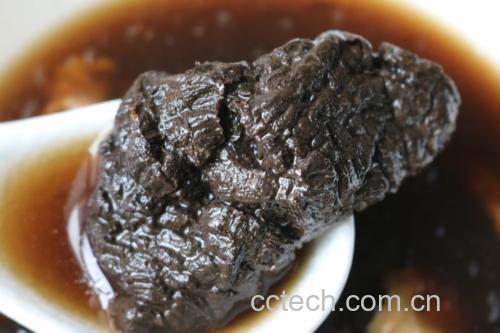 熟地黄炖鸡汤