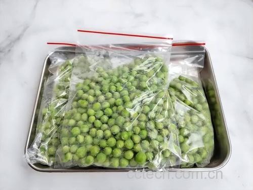 家庭厨房中青豌豆的储存方法示意图