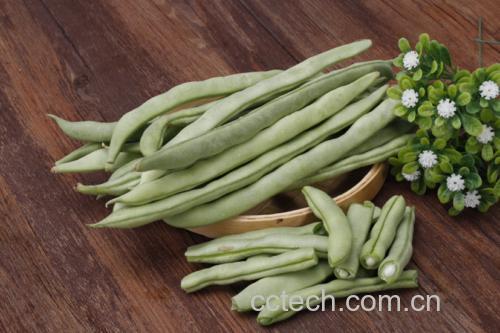 四季豆叶子制作的家常菜肴