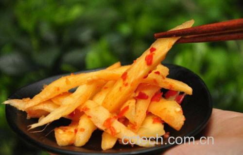 子姜与其他食材搭配的膳食摆盘