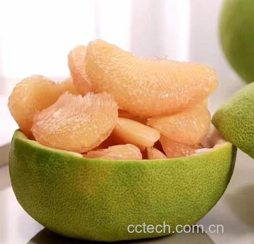 蜜柚奶昔碗搭配水果坚果特写