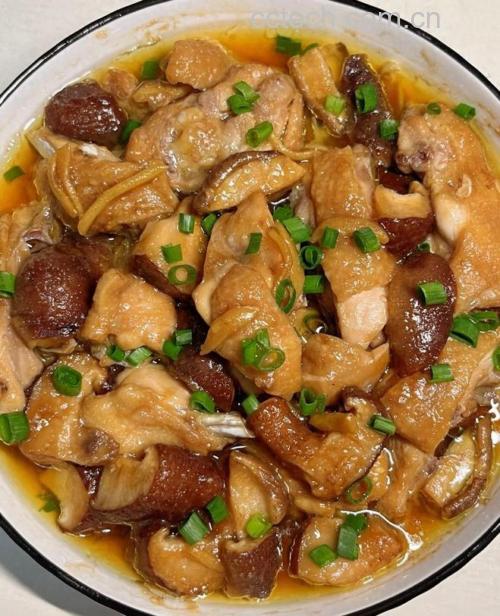 香菇炖鸡成品特写