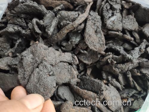 麦冬与熟地黄药材对比图