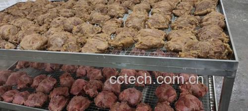 香芋头蒸鸭肉生坯组装过程