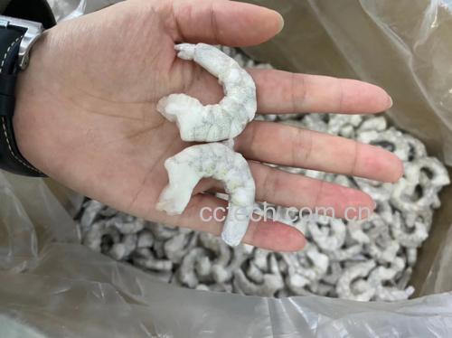 焯水虾仁过程图