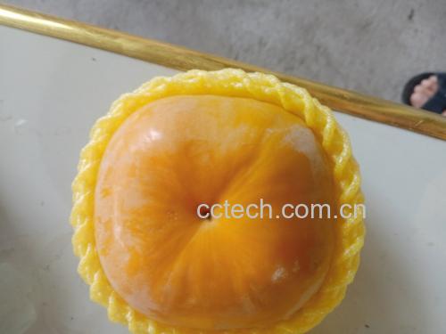 切开的脆柿特写展示果肉纹理