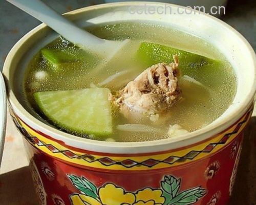 丝瓜白皮冬瓜汤成品图