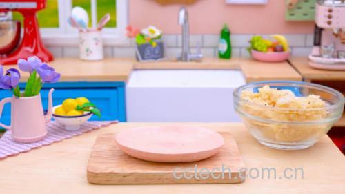 家庭烹饪场景中的板栗料理搭配示意图
