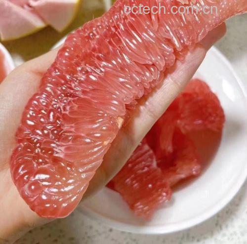 柚子切开展示果肉