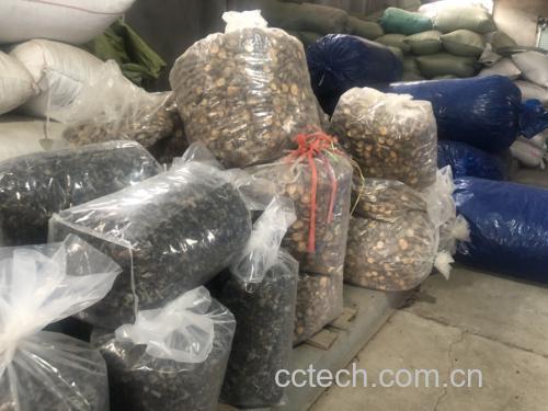 秋木耳黑豆苦瓜干成品图
