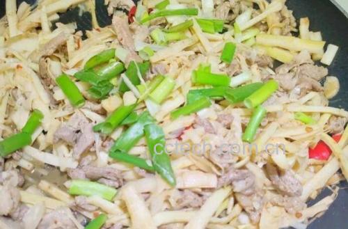竹笋烹饪过程