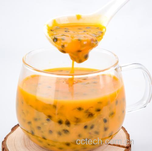 百香果汁液特写