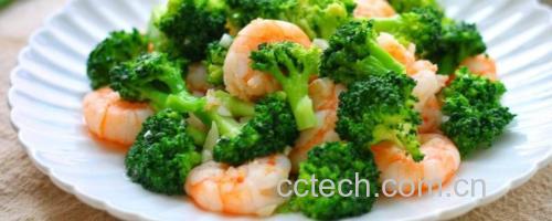 西兰花与鲜虾食材摆拍