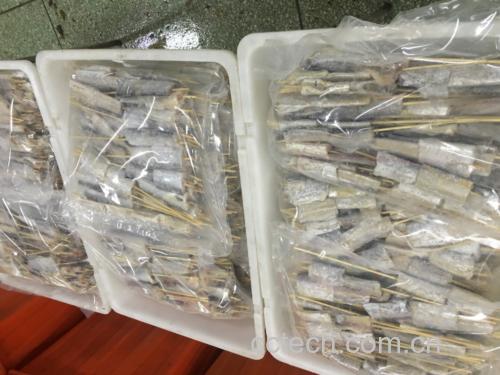 家庭厨房中保存土豆的实用工具