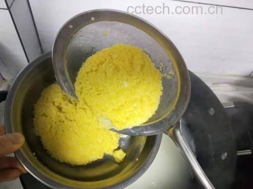 蛋液过滤过程