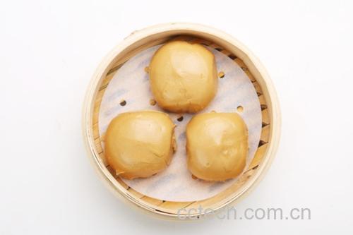 青萝卜窝窝头生坯摆放