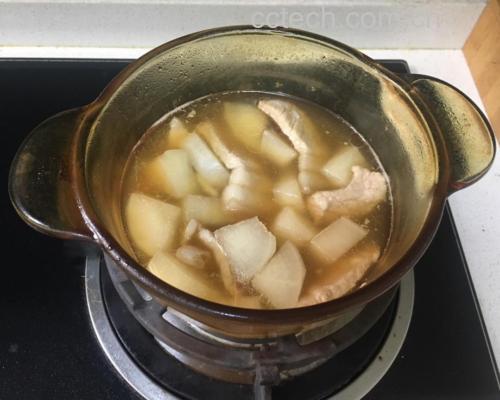 炖煮过程特写