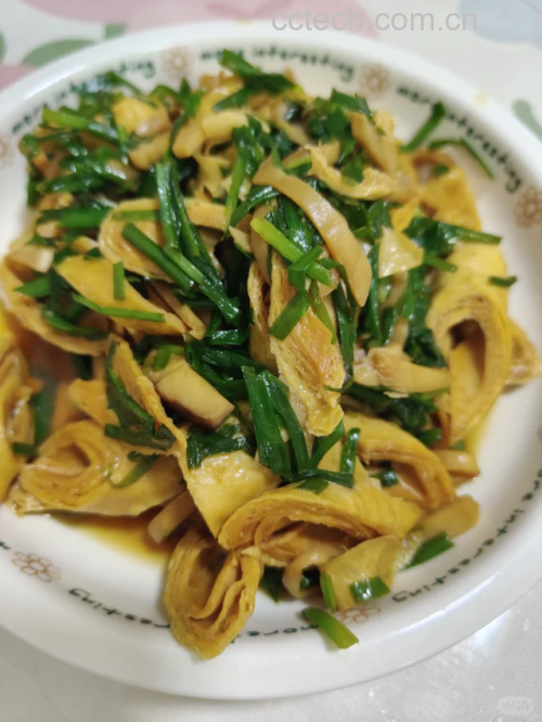 韭菜绿豆馅饺子特写