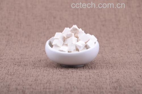 白芷粉碎工具对比
