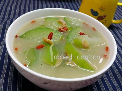 丝瓜与白皮冬瓜汤成品图