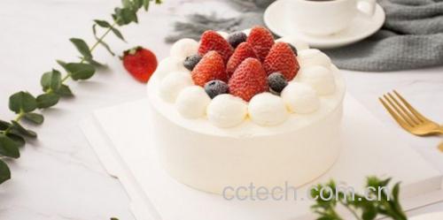 草莓奶油装饰成品