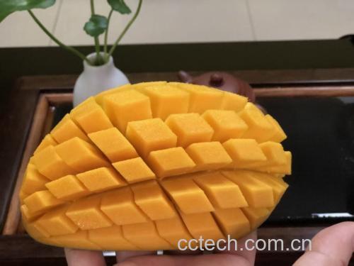 贵妃粉与贵妃芒结合的创意美食成品图