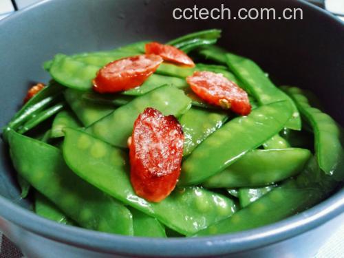 广式香肠与荷兰豆食材准备图