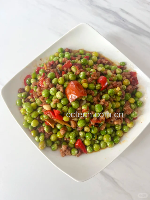 麻辣青豌豆制作过程图