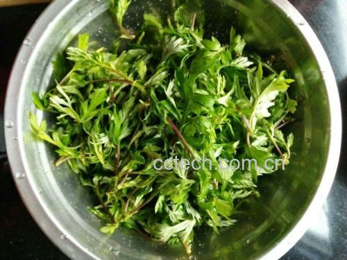 车前草与黑豆同煮成品图