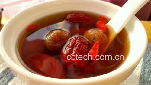 黑豆红枣枸杞汤成品图