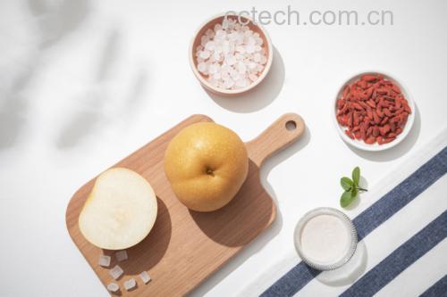 香梨皮泡水与炖汤食材展示
