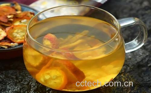 金桔与茶饮搭配图