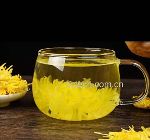 金丝皇菊与柠檬片搭配泡水图