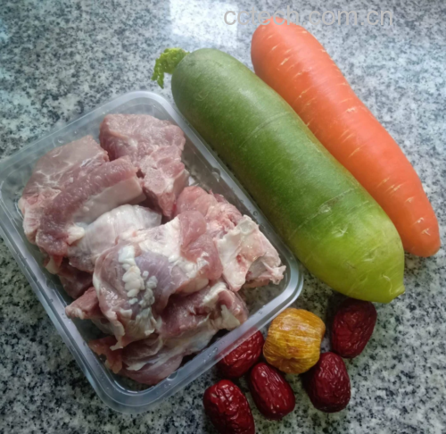 红参田七煲瘦肉成品图