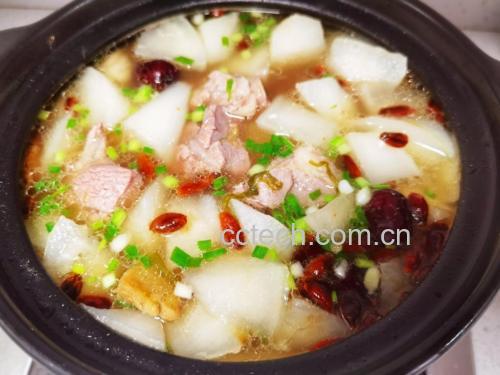 红皮萝卜煲汤成品图