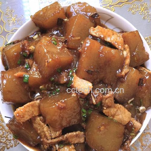 红皮萝卜炒五花肉成品图