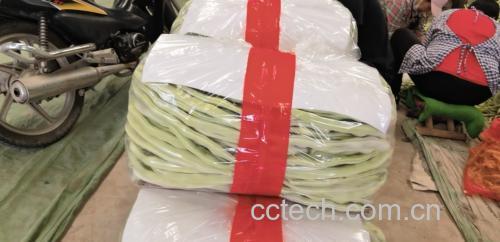 白不老豆角与土豆的食材准备