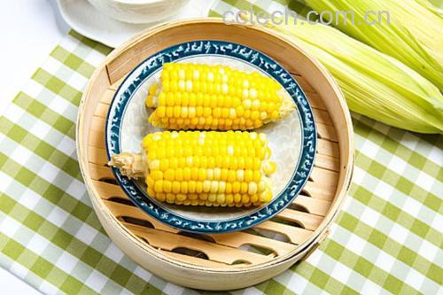 糯玉米烹饪场景图