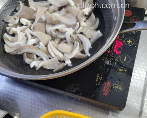 油菜和平菇怎么做好吃 - 食材处理步骤图