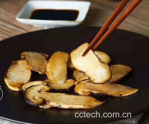黄油煎松茸过程