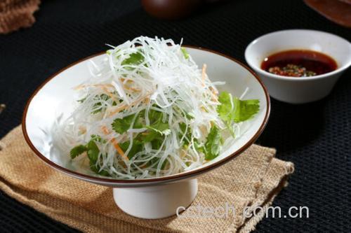 凉拌蚕豆粉丝成品图