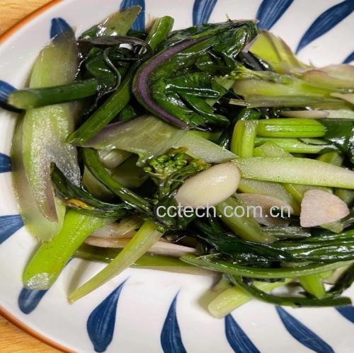 油麦菜炒鸡蛋